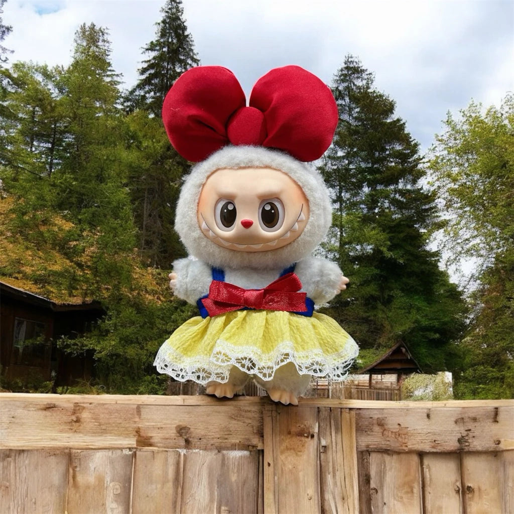 LABUBU OUTFIT - SNOW WHITE